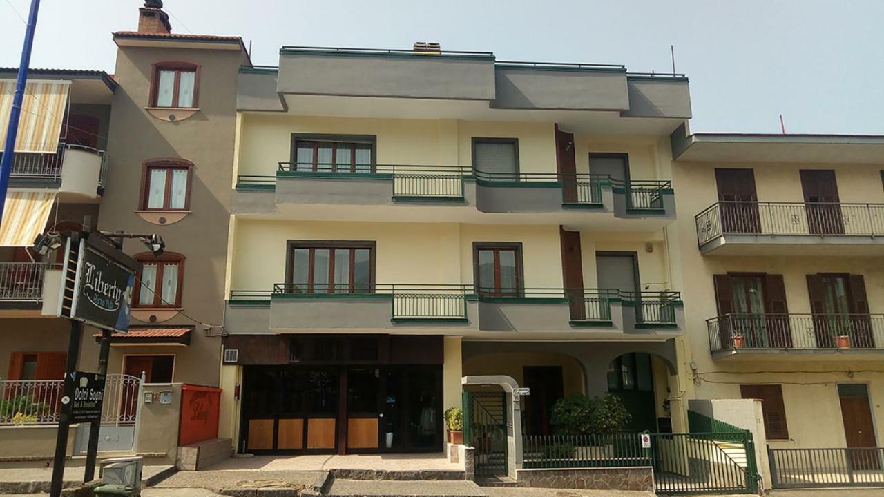 Dolci Sogni Bed and Breakfast Mugnano del Cardinale Exteriör bild